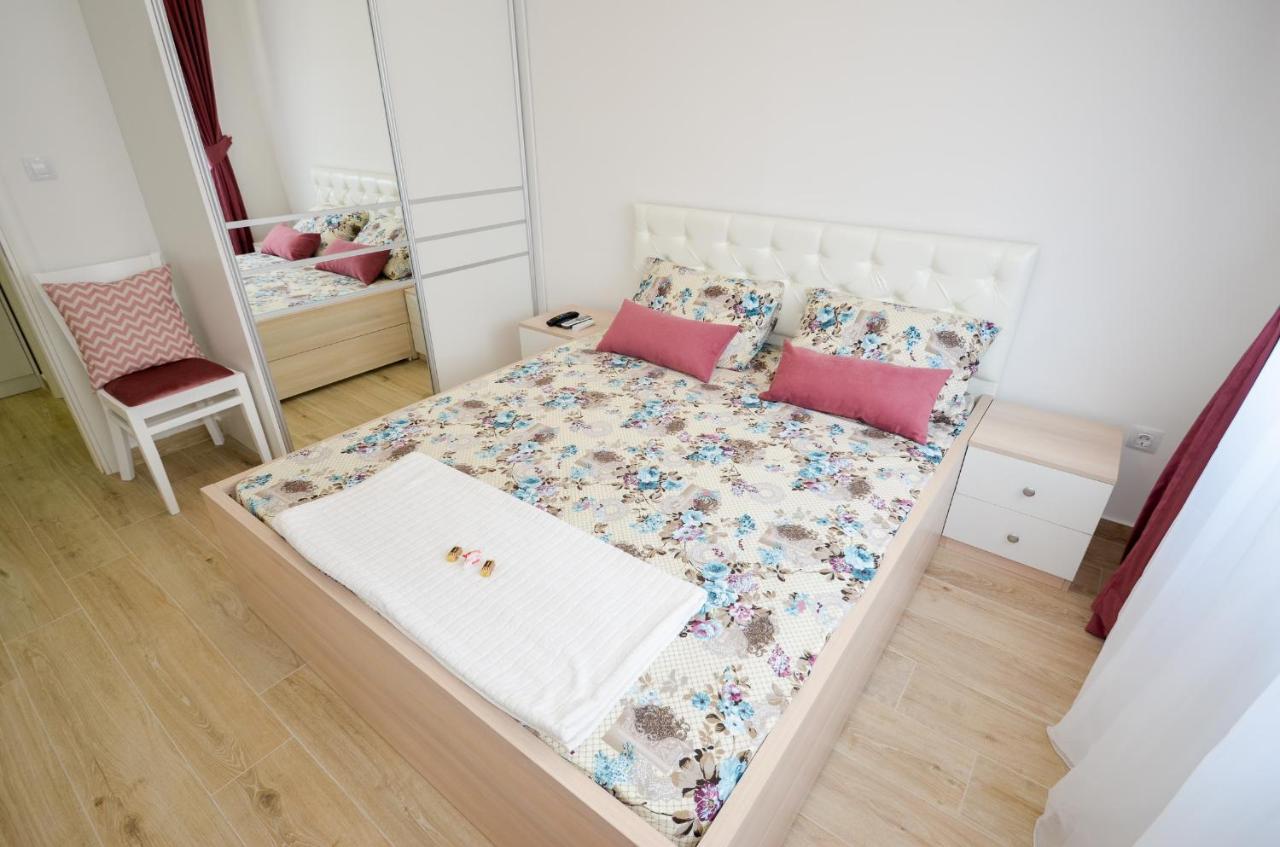 Seafront Apartment Vujovic Prcanj Bagian luar foto